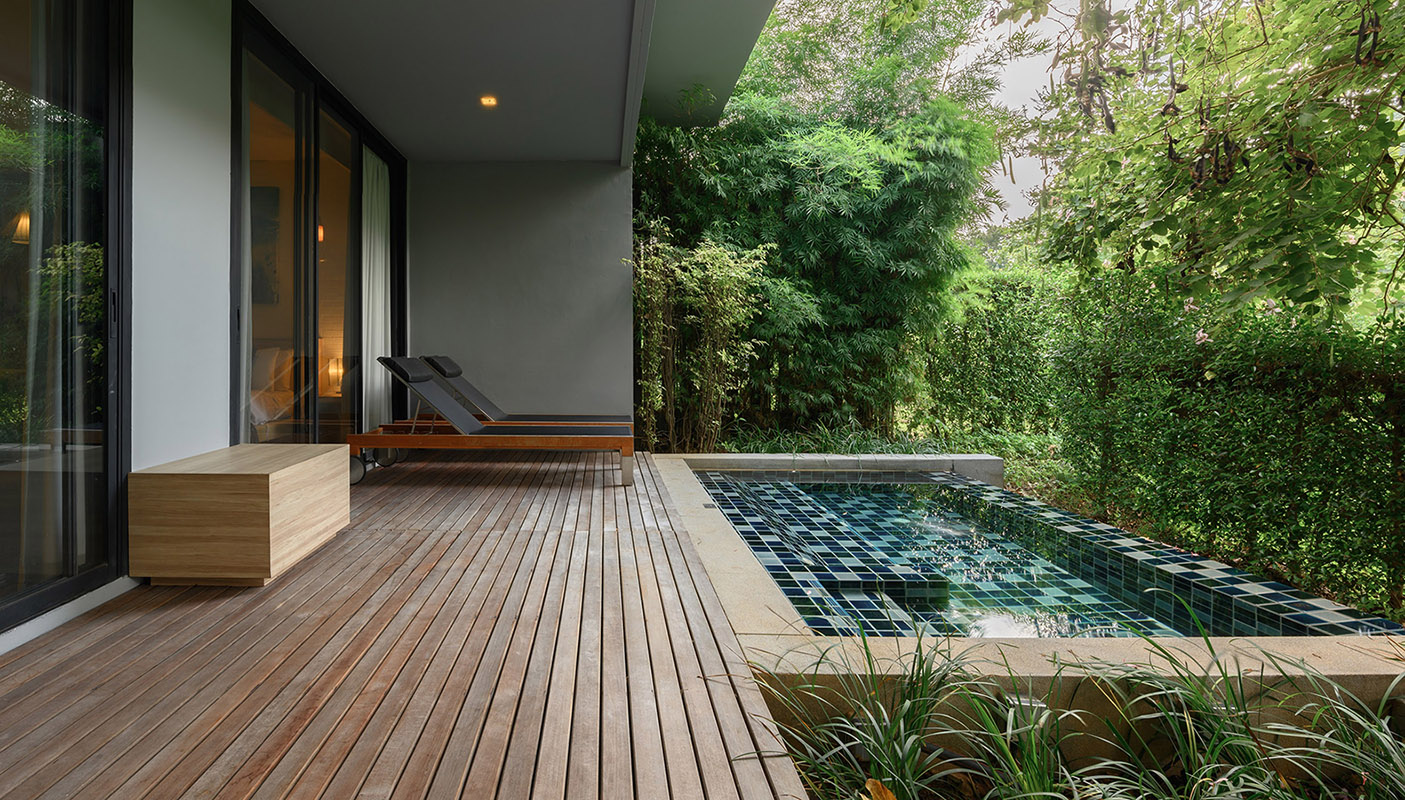 One bedroom suite with plunge pool