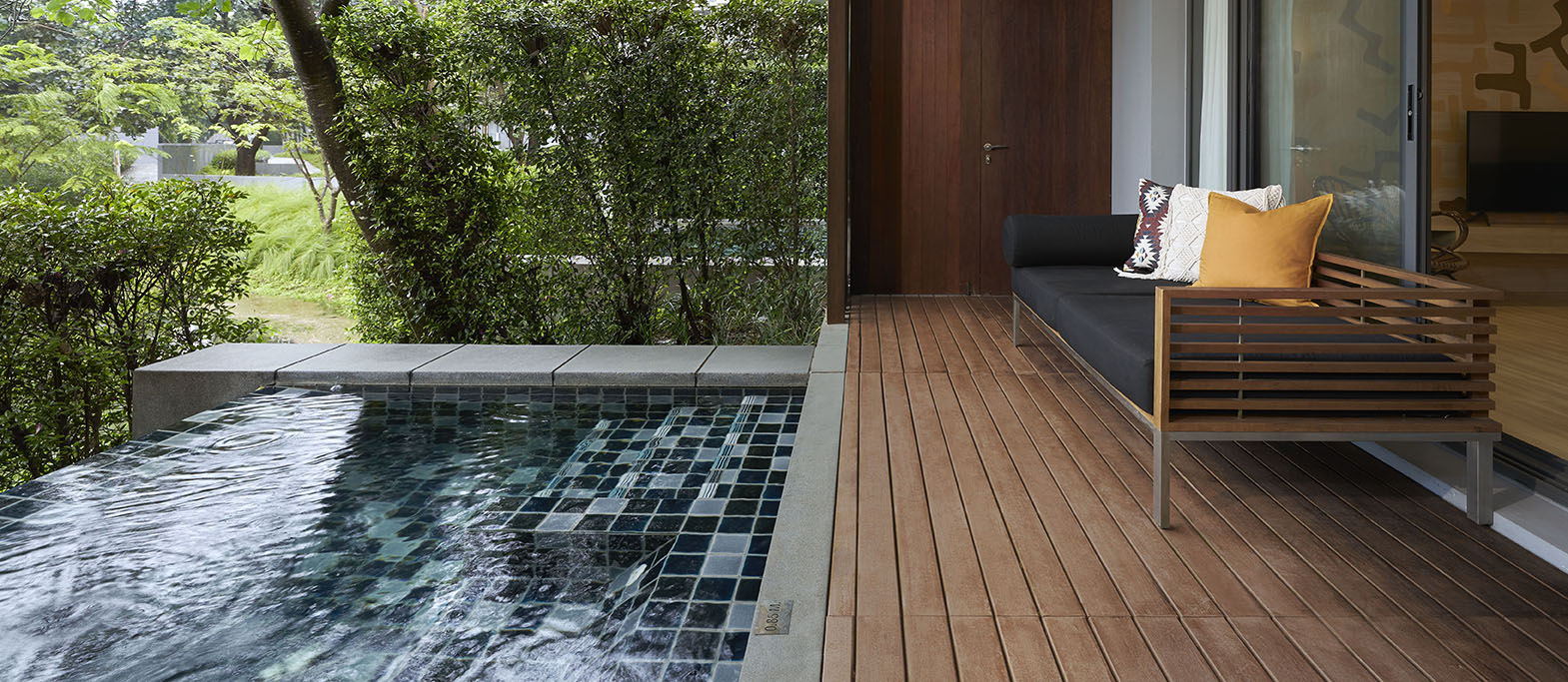 Studio suite with plunge pool