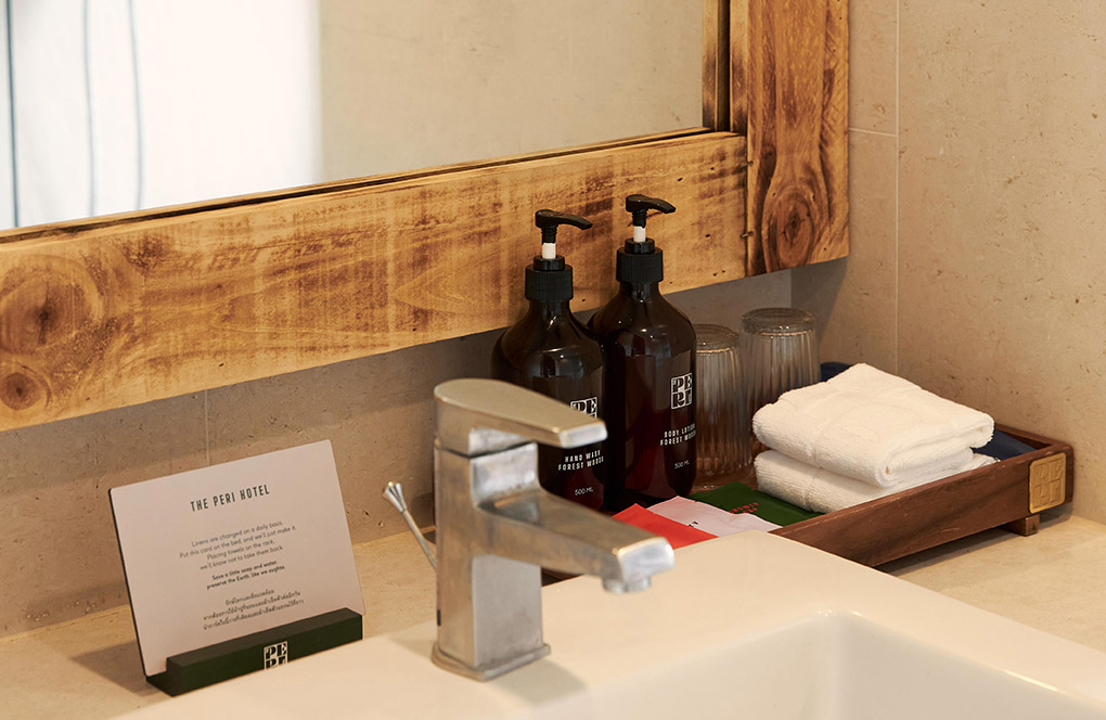 Corner king garden view